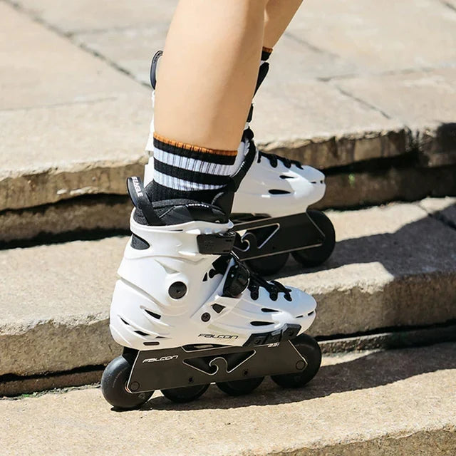 Flying Eagle F6S Falcon Pro 2 roller skates in White